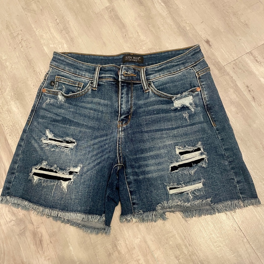 Judy Blue Size Medium Jean Shorts